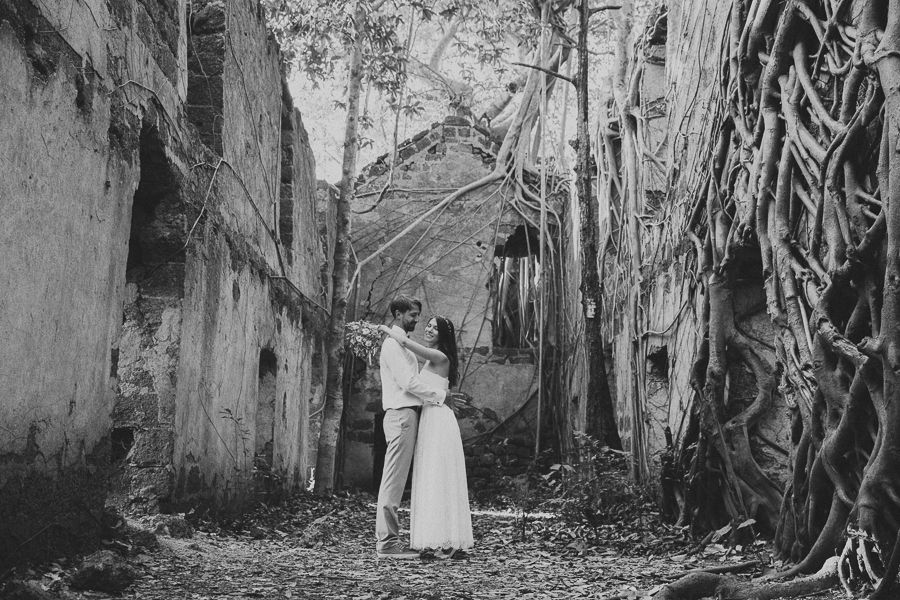черно-белая свадебная фотография
